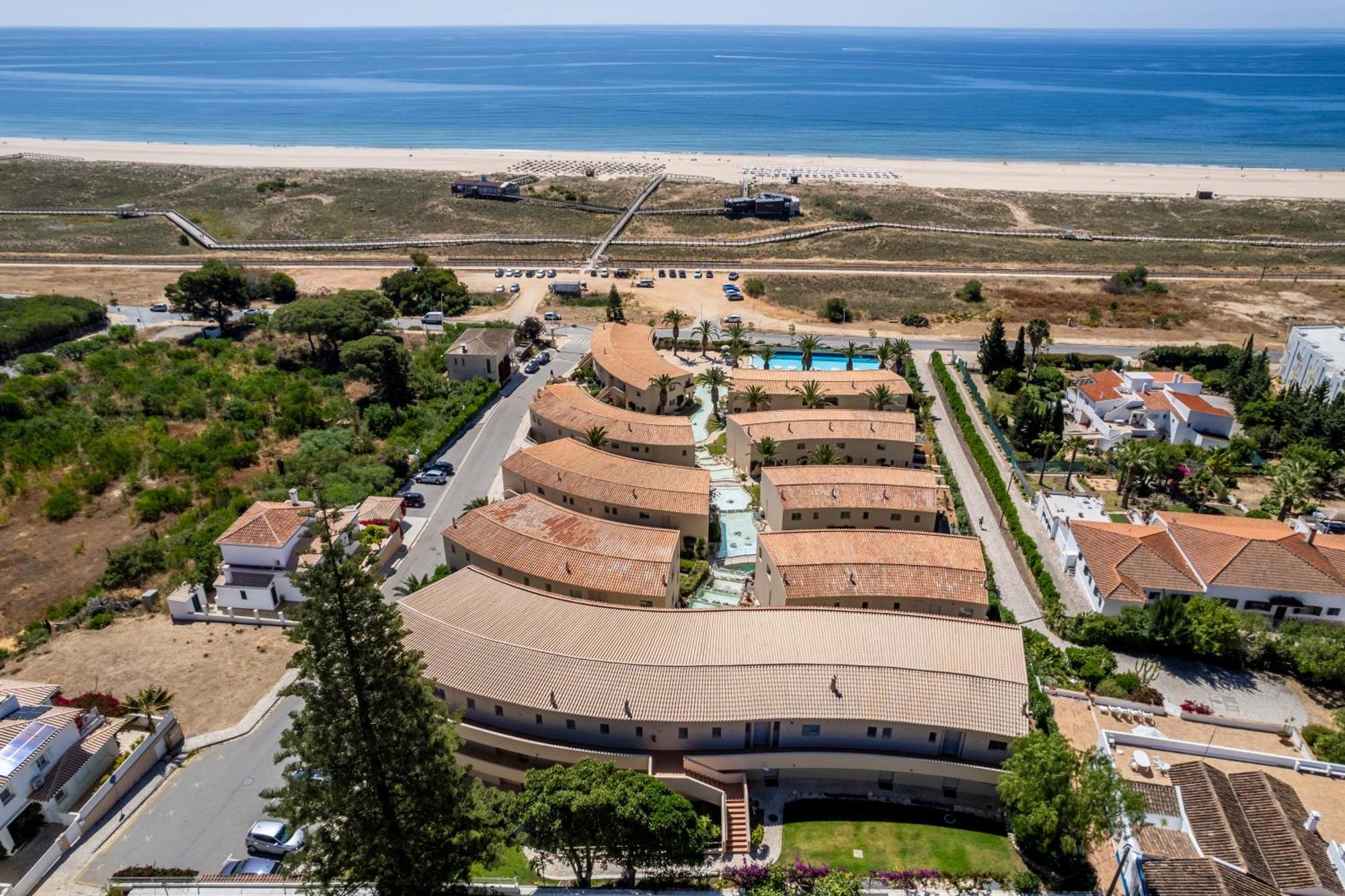 Vila Palmeira Beach Resort Lagos Exteriör bild