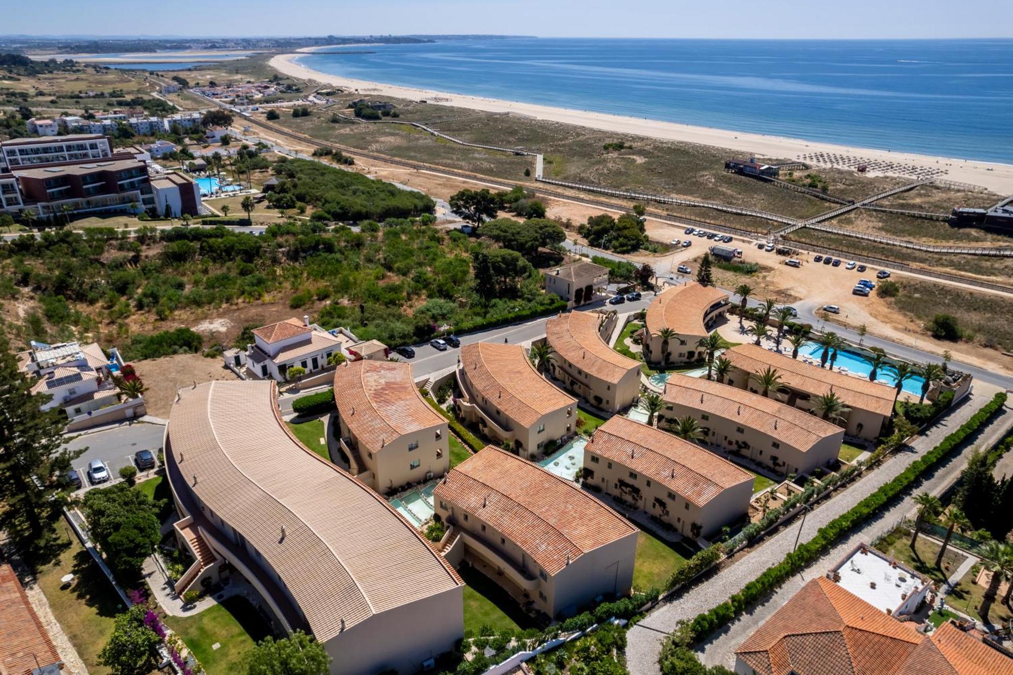 Vila Palmeira Beach Resort Lagos Exteriör bild