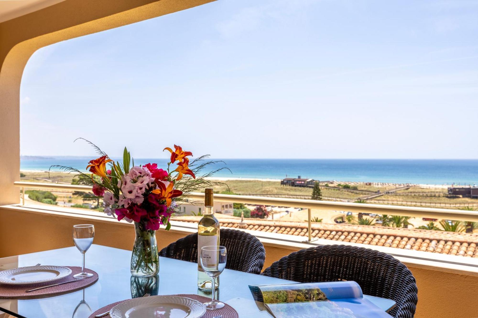 Vila Palmeira Beach Resort Lagos Exteriör bild